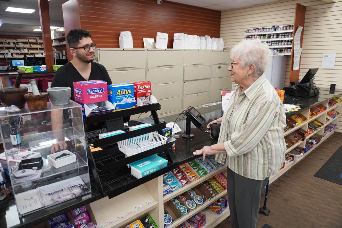 Why Choose Farmington Drugs?