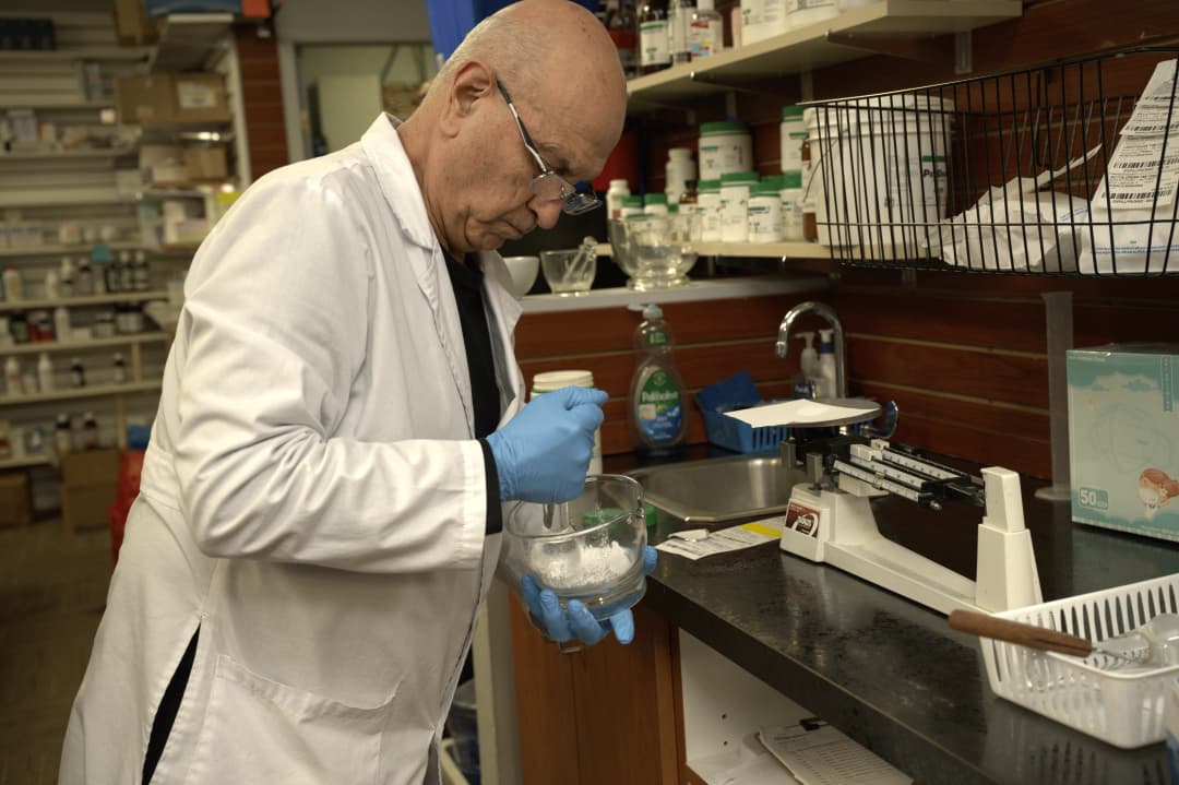 Compounding At Farmington Drugs Pharmacy